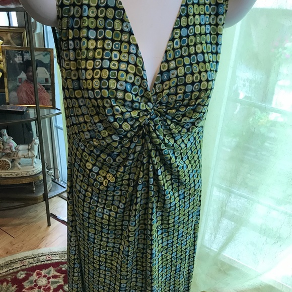 Dress - Picture 1 of 5